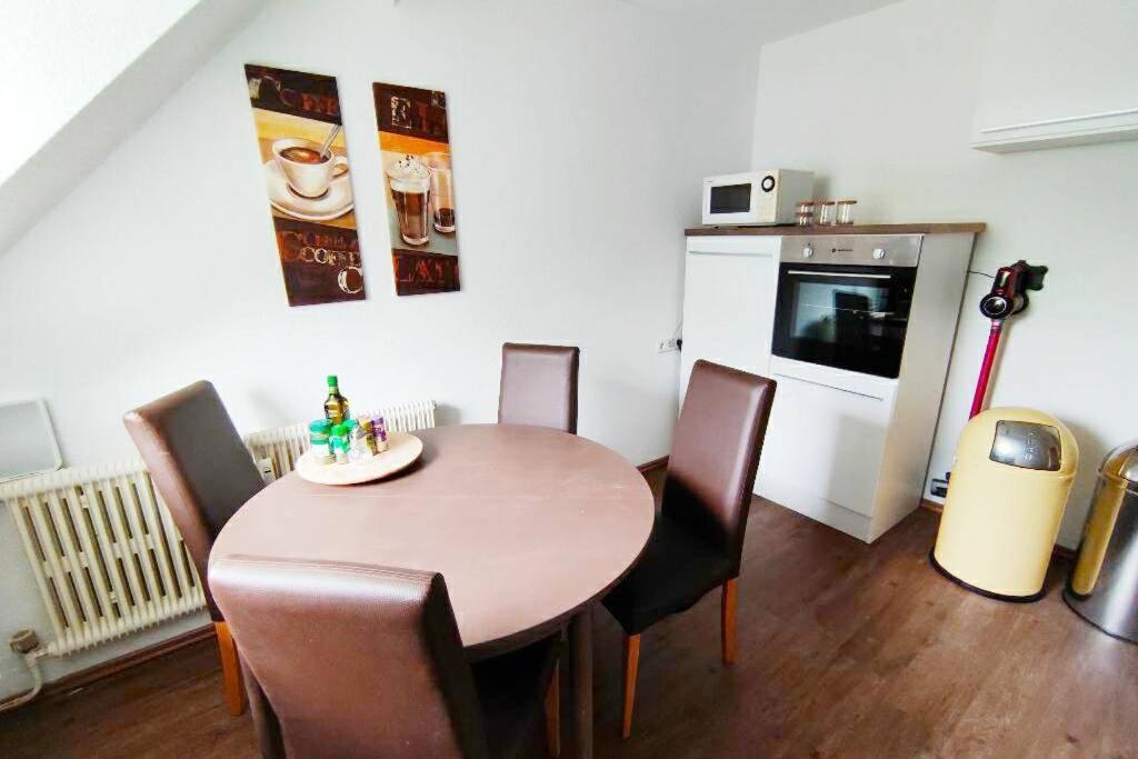 Gemuetliches Apartment Naehe Du Zentrum/Uni/Hbf/A40 ดุยส์บูร์ก ภายนอก รูปภาพ
